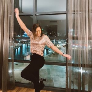 Meet your Posher, Chloe